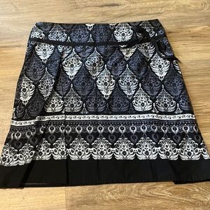 🌹Women’s skirt size L